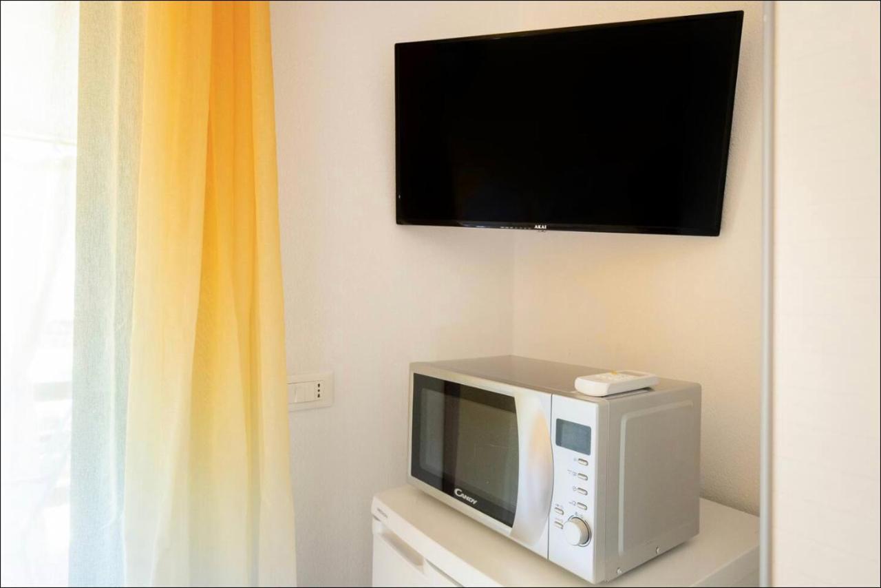 Casa Sharon Appartamento Vista Mare Ad Ольбия Экстерьер фото
