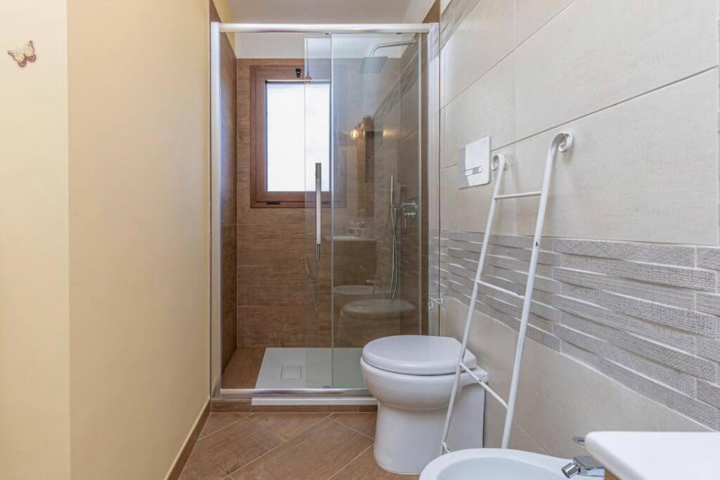 Casa Sharon Appartamento Vista Mare Ad Ольбия Экстерьер фото